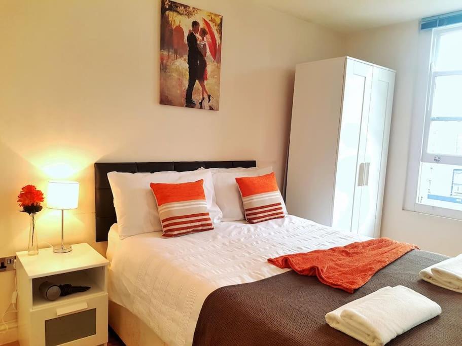 Comfortable Studio Flat Near Central London Exterior photo